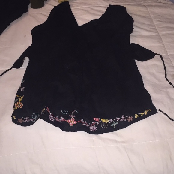 Shirt - Picture 2 of 3